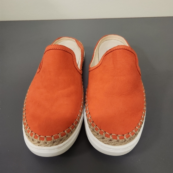 UGG Caleel Leather Orange Slip-On Mules Sz 6.5 - Picture 1 of 10